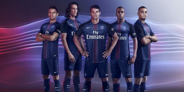 PSG 2016-17 Home kit