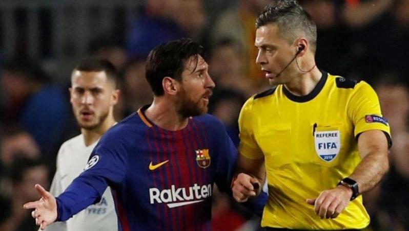 Lionel Messi has zero red cards in his career.