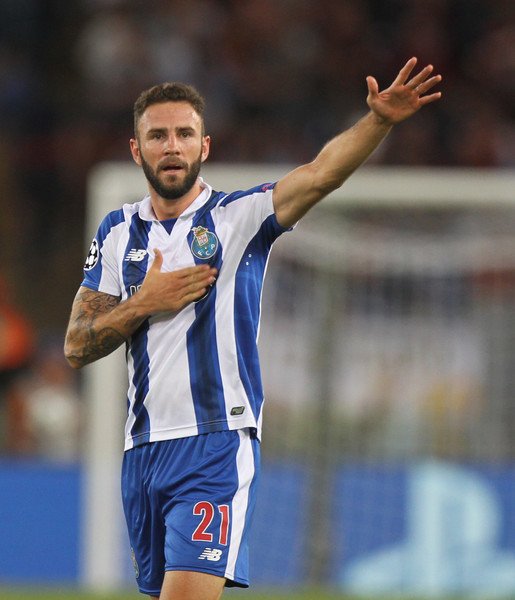 Miguel Layun Sevilla loan from Porto