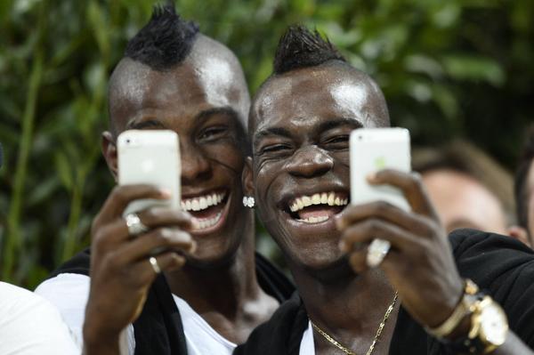 Mario Balotelli trolling