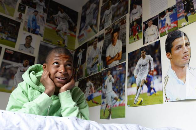 Kylian Mbappe Posters