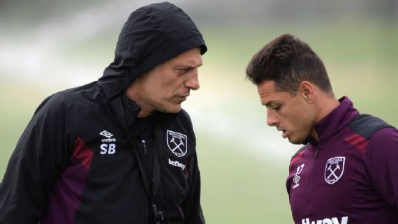 Slaven Bilic and Chicharito