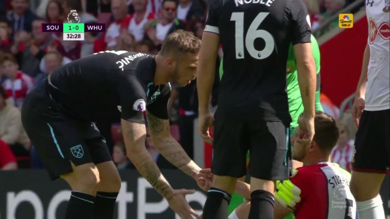 Marko Arnautovic Red Card - Arnautovic offers Jack Stephens a hand